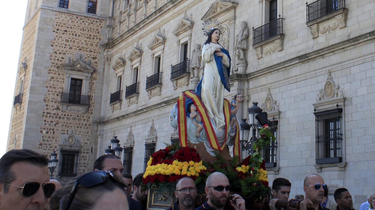 El Gobierno de Pedro Sánchez contra la Virgen del Alcázar en Toledo