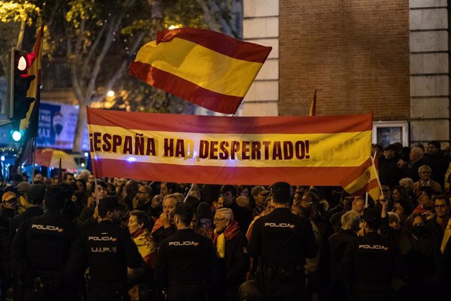 El PSOE traicionará a España y a los españoles esta semana