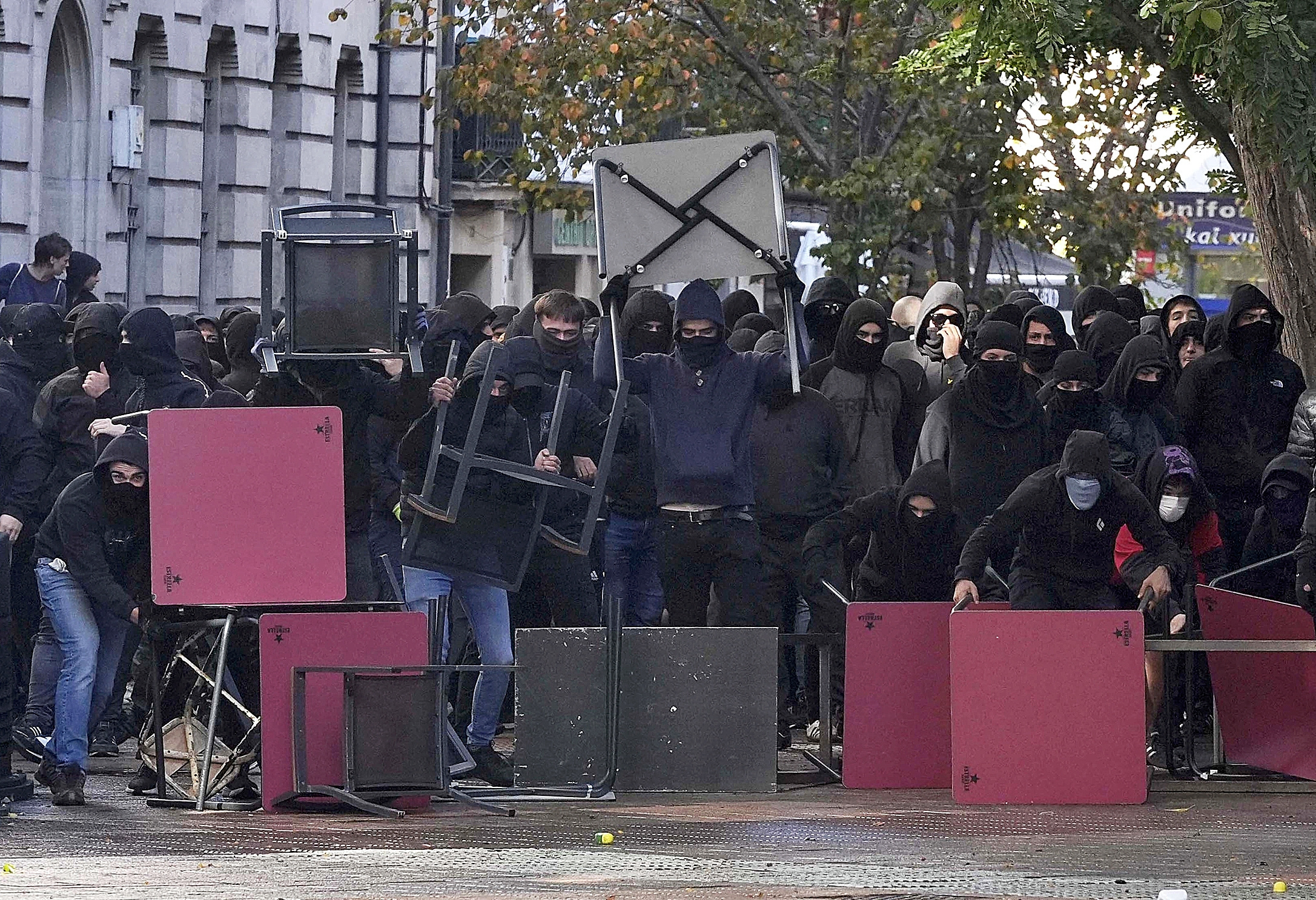 Renacer de la kale borroka: un viejo fantasma en la calle
